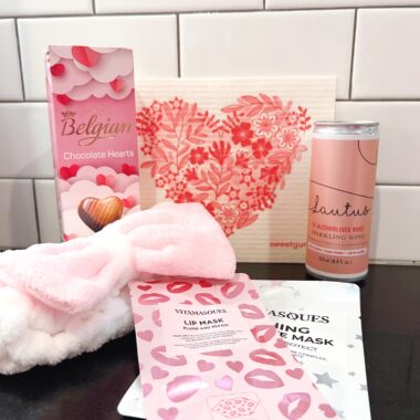 galentines gift bag items